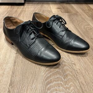 Susina Black Leather Perforated Leather Oxford Flats